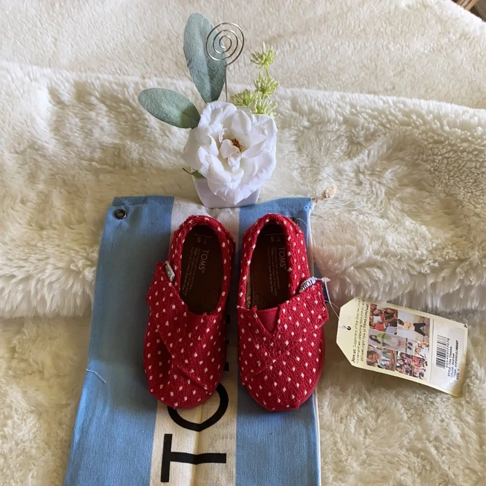 * Toms Tiny Classic Red Dot size 5T